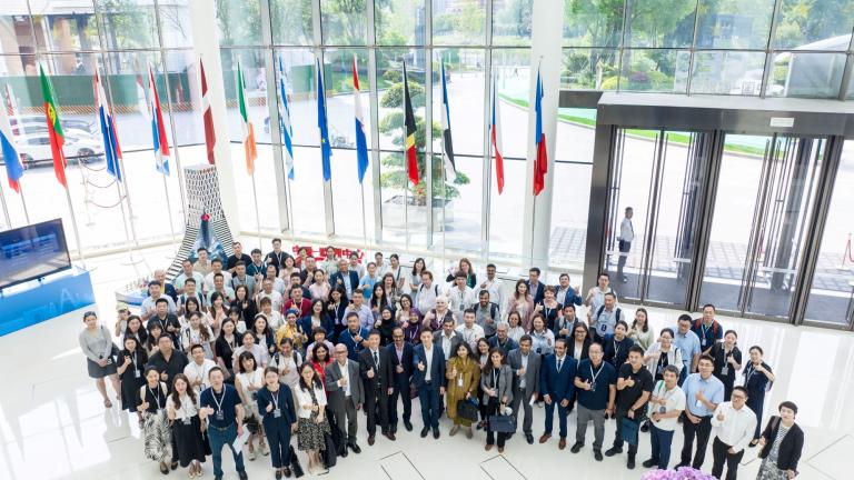 Participants at the opening of the UrbanShift China Academy